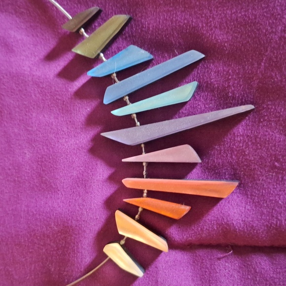 Stunning artisan rainbow necklace - Picture 3 of 3